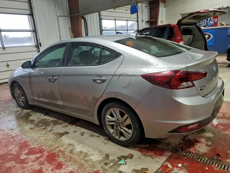 2020 HYUNDAI ELANTRA SEL  