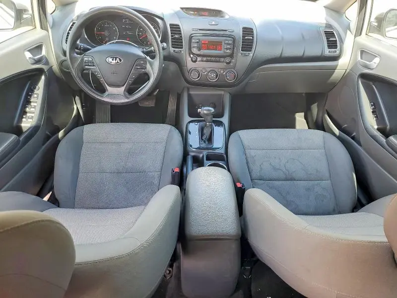 2018 KIA FORTE LX  