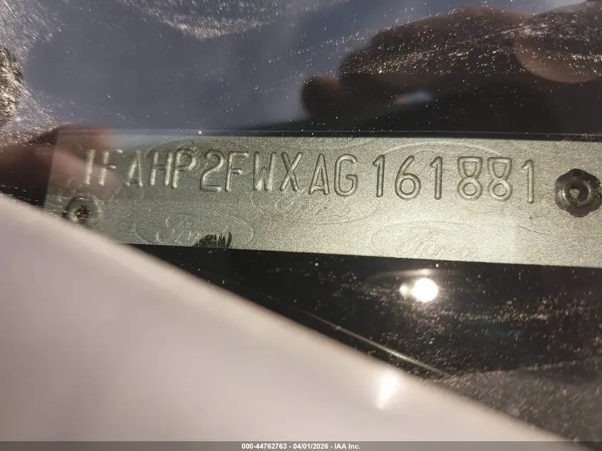 2010 FORD TAURUS LIMITED