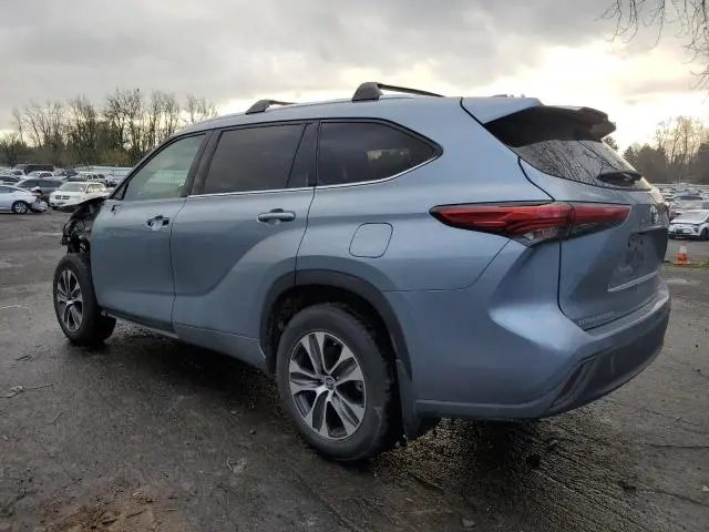 2020 TOYOTA HIGHLANDER XLE  
