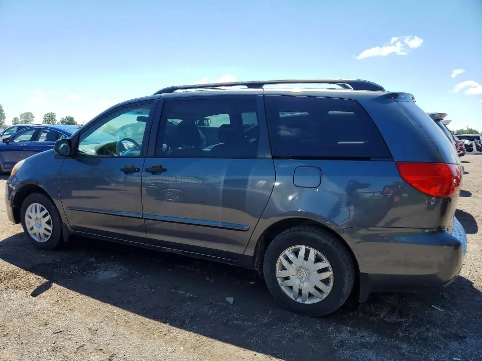 2010 TOYOTA SIENNA CE  