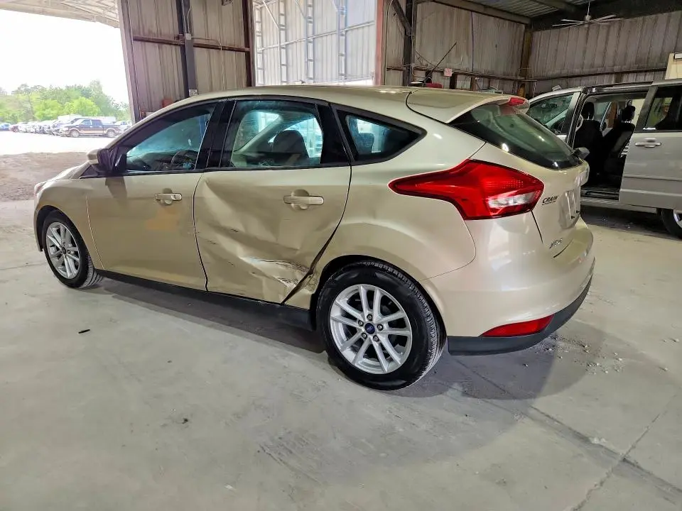 2017 FORD FOCUS SE  