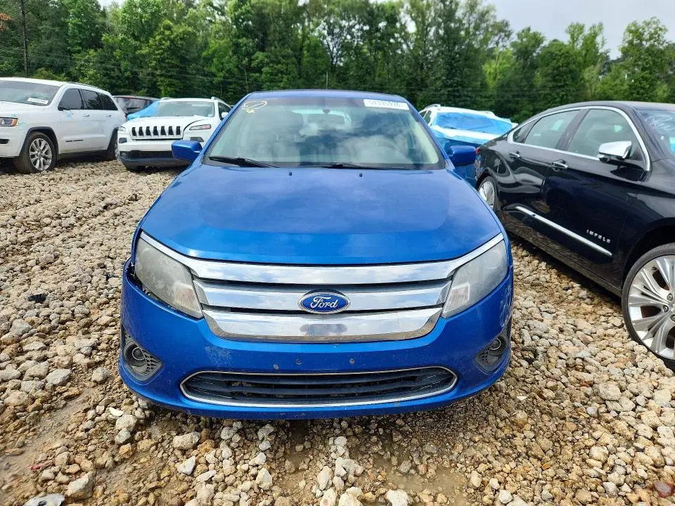 2011 FORD FUSION SE  