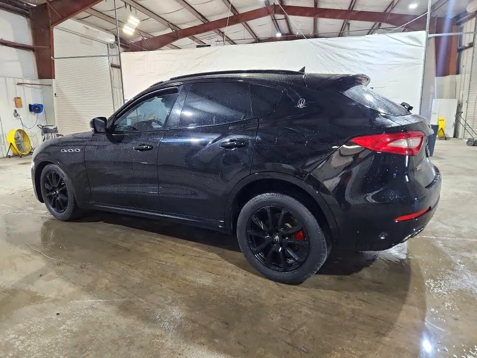 2017 MASERATI LEVANTE LUXURY  