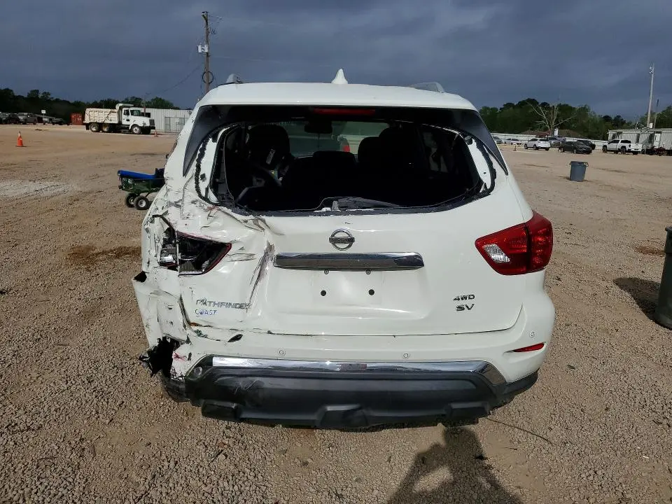 2019 NISSAN PATHFINDER SV  