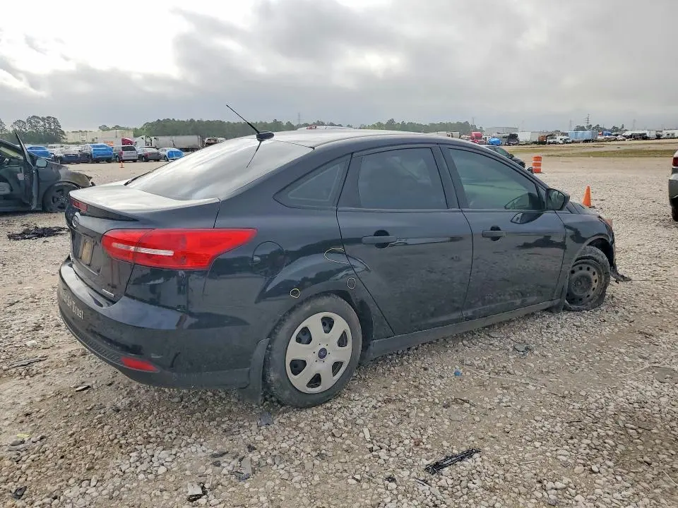 2016 FORD FOCUS S  