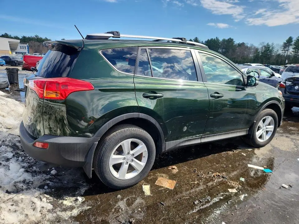2013 TOYOTA RAV4 XLE  