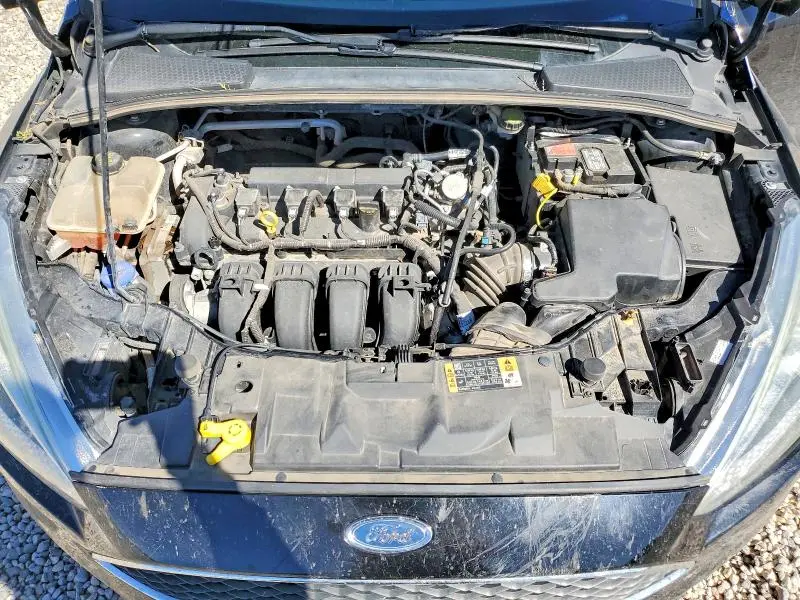 2016 FORD FOCUS SE  