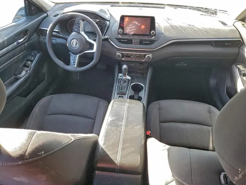 2021 NISSAN ALTIMA SV  