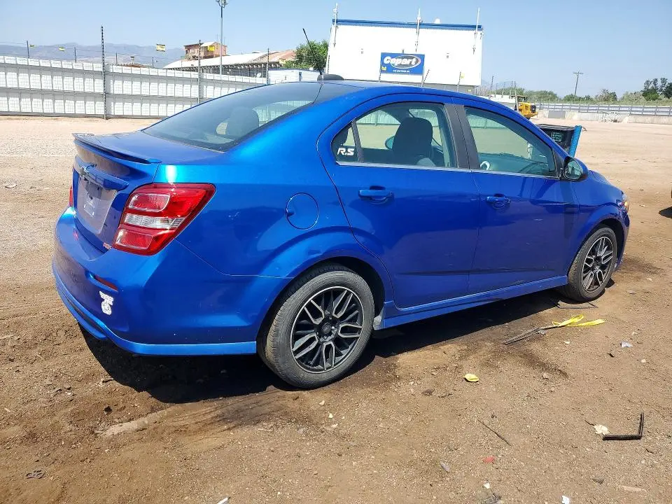 2019 CHEVROLET SONIC LT  