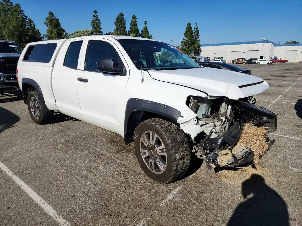 2016 TOYOTA TUNDRA SR  