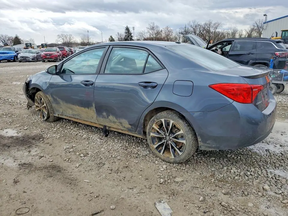 2018 TOYOTA COROLLA SE  
