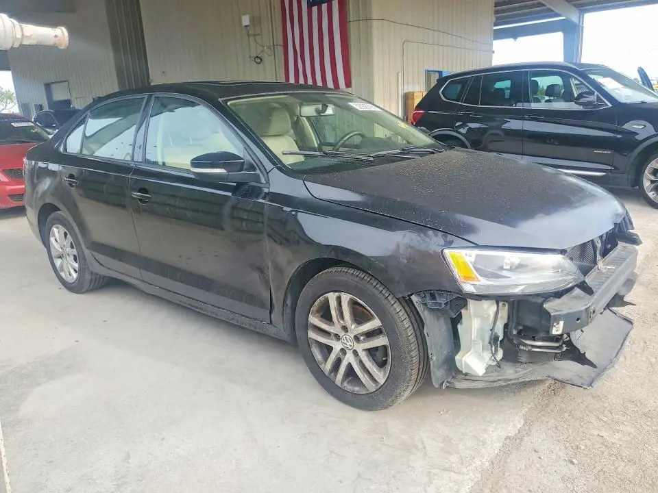 2012 VOLKSWAGEN JETTA SE  