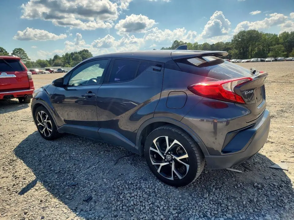 2019 TOYOTA C-HR XLE  