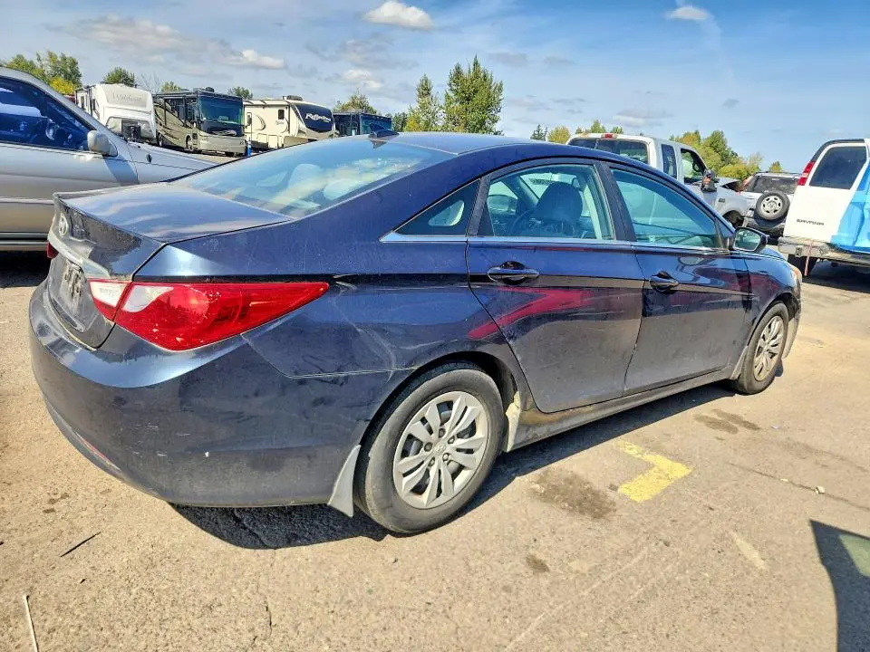 2013 HYUNDAI SONATA GLS  