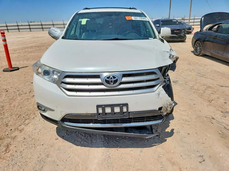 2013 TOYOTA HIGHLANDER LIMITED  