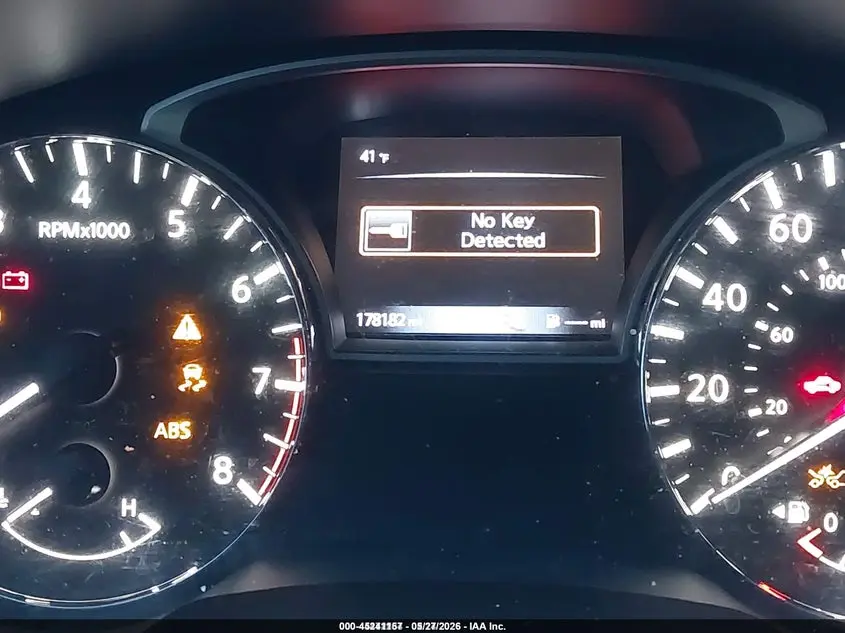 2017 NISSAN PATHFINDER PLATINUM