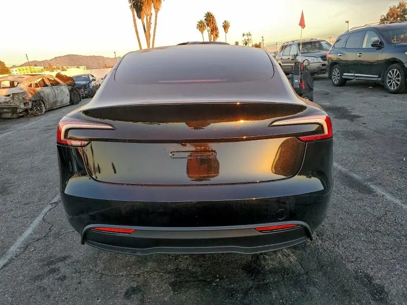 2026 TESLA MODEL 3   