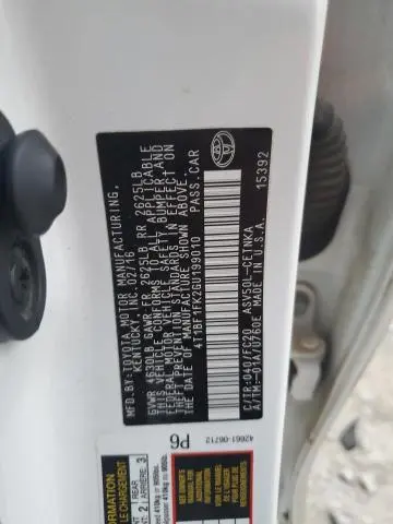 2016 TOYOTA CAMRY LE  