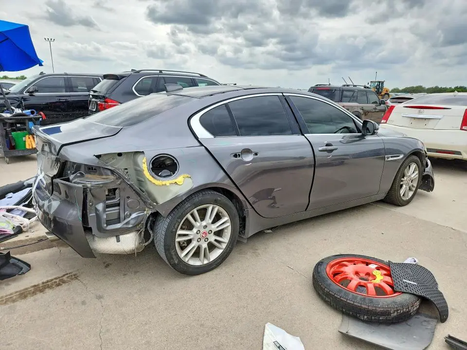 2019 JAGUAR XE PREMIUM  