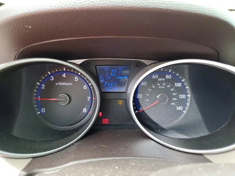 2014 HYUNDAI TUCSON SE  