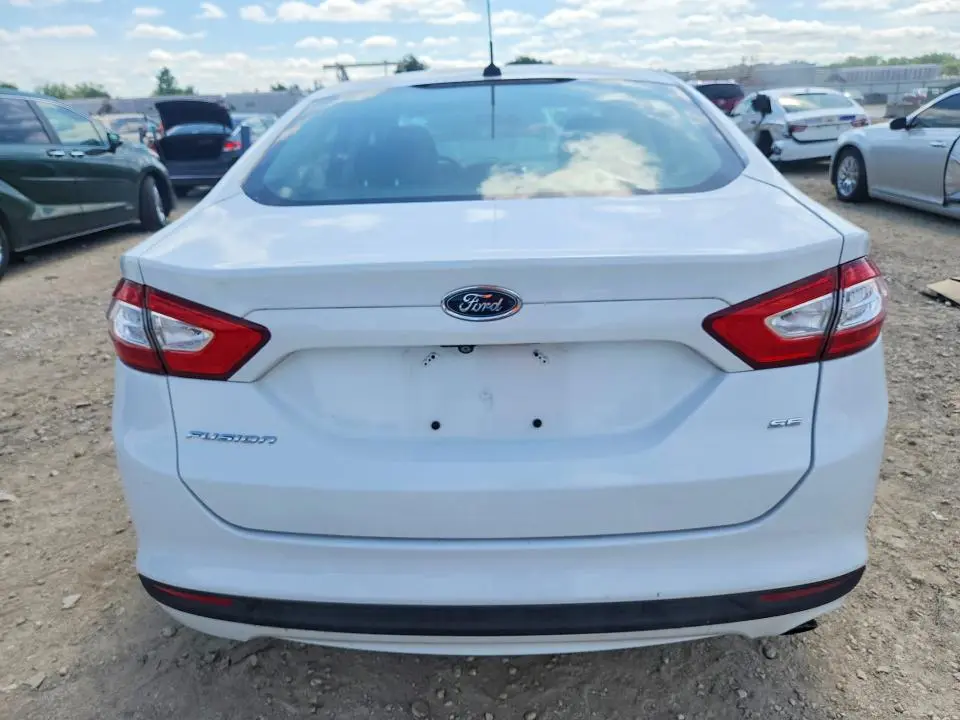 2015 FORD FUSION SE  