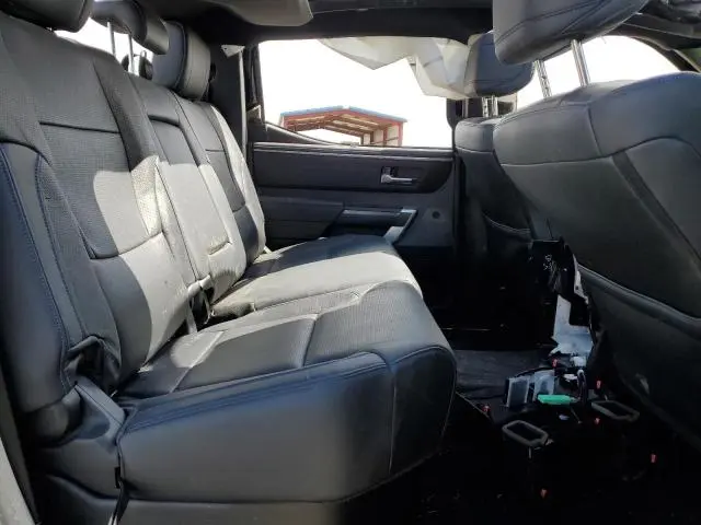 2023 TOYOTA TUNDRA CREWMAX PLATINUM  