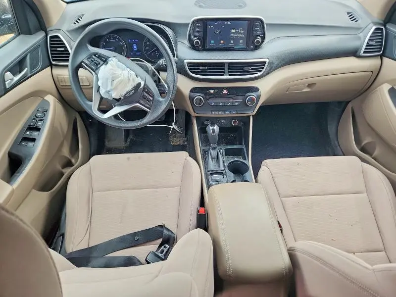 2020 HYUNDAI TUCSON SE  