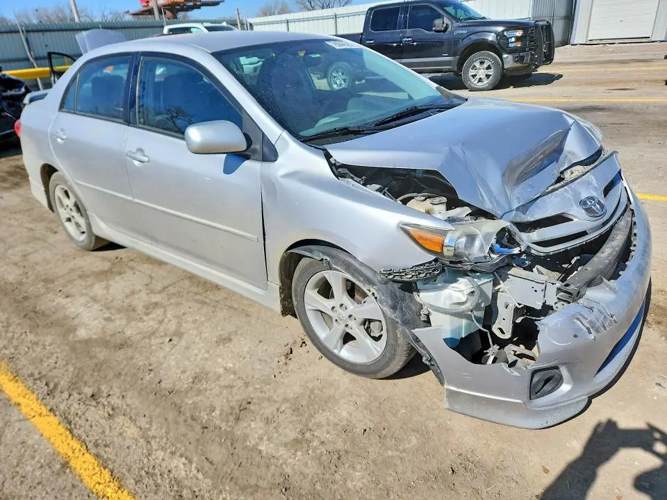 2011 TOYOTA COROLLA S  