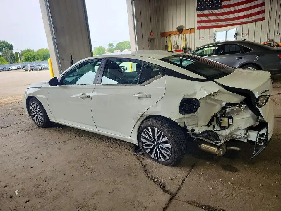 2026 NISSAN ALTIMA SV  