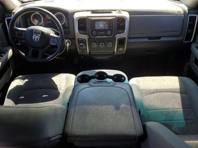 2015 RAM 1500 SLT  