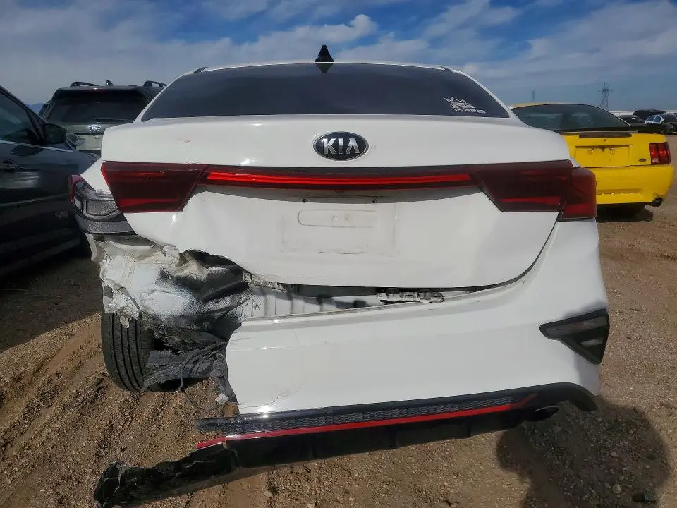 2021 KIA FORTE LXS  