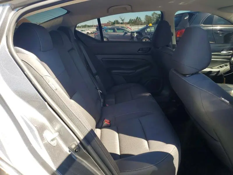 2024 NISSAN ALTIMA SV  