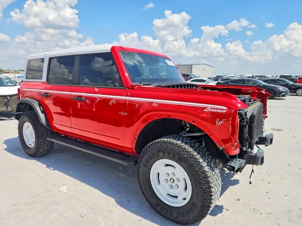 2024 FORD BRONCO HERITAGE  
