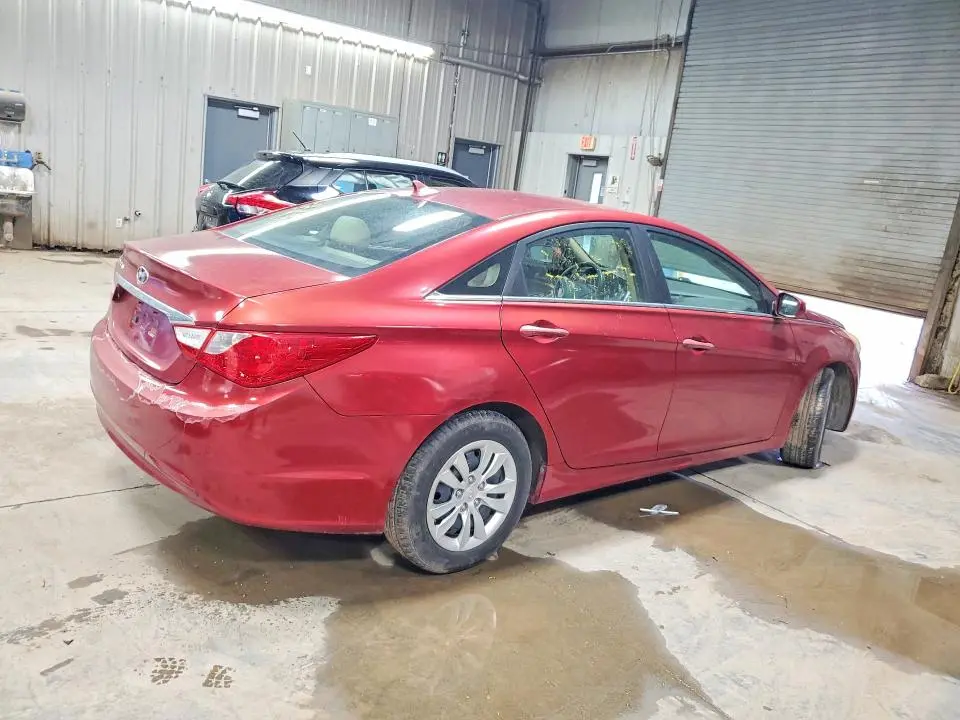 2011 HYUNDAI SONATA GLS  