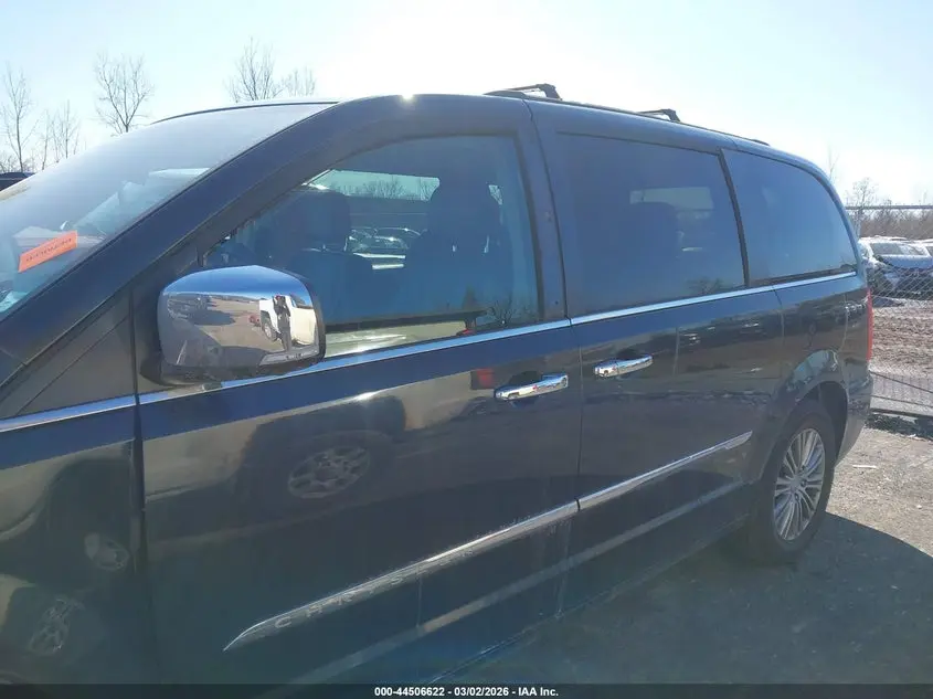2014 CHRYSLER TOWN & COUNTRY TOURING-L