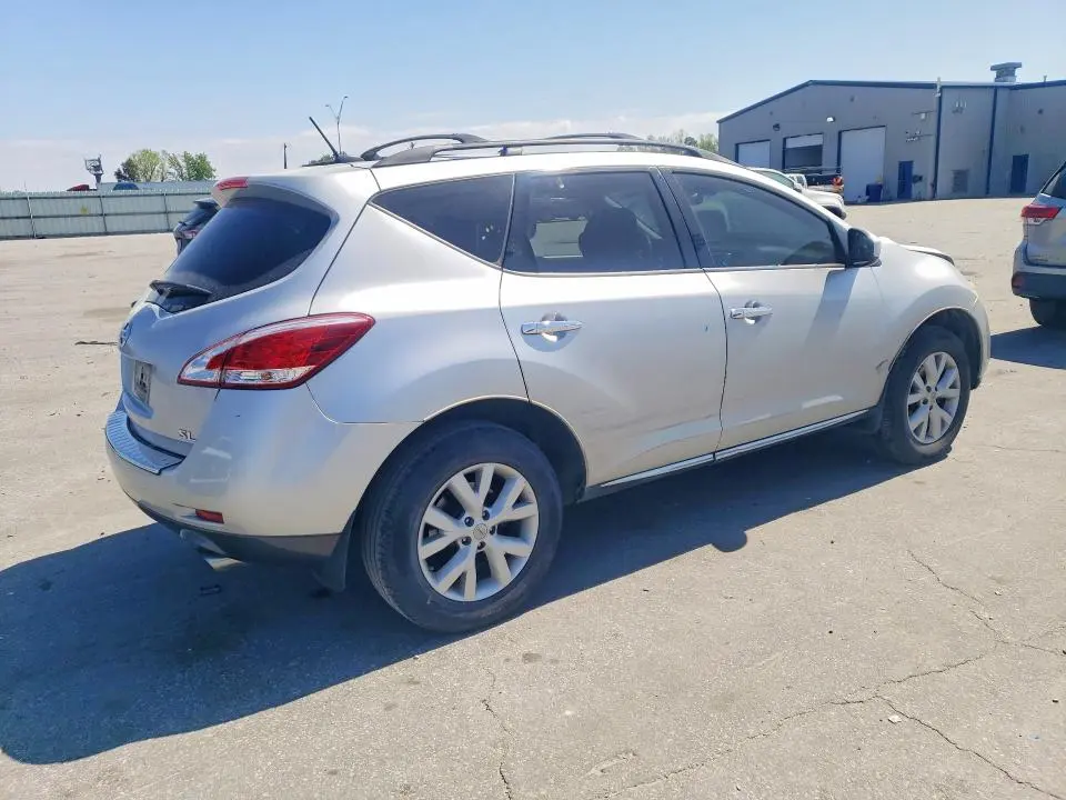 2011 NISSAN MURANO S  
