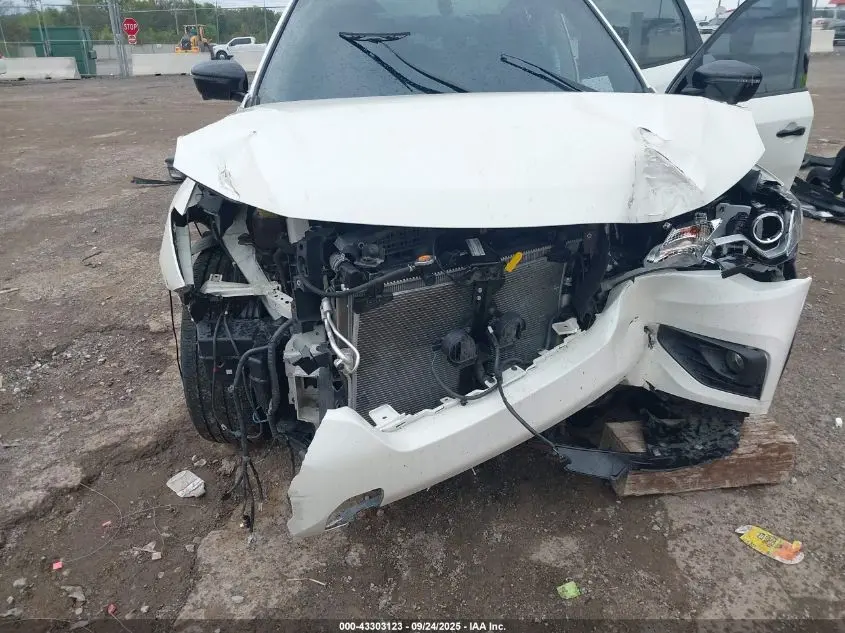 2019 NISSAN PATHFINDER SL