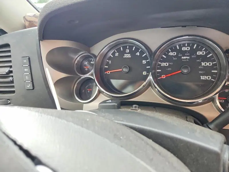 2011 CHEVROLET SILVERADO K1500 LT  