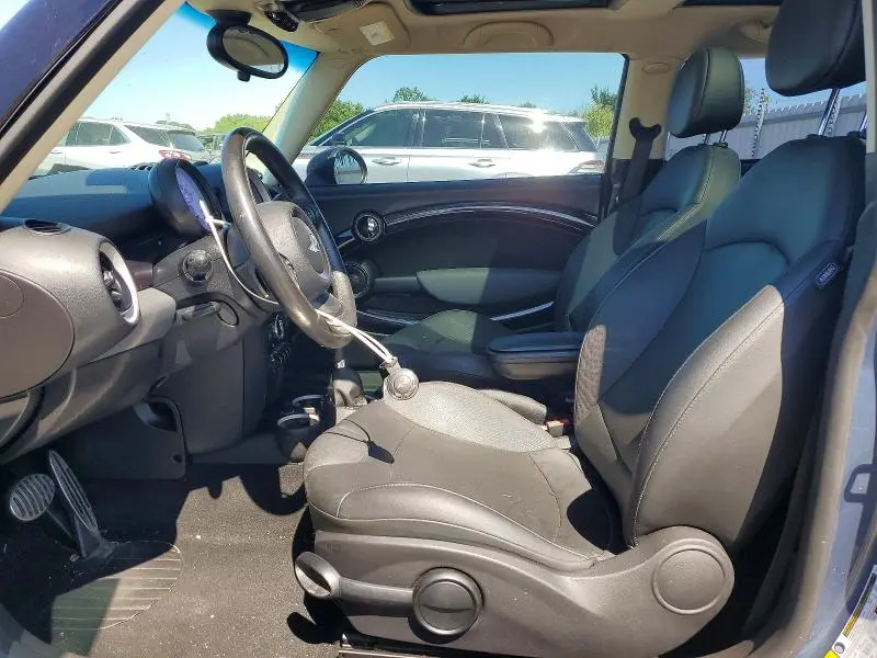 2011 MINI COOPER S  