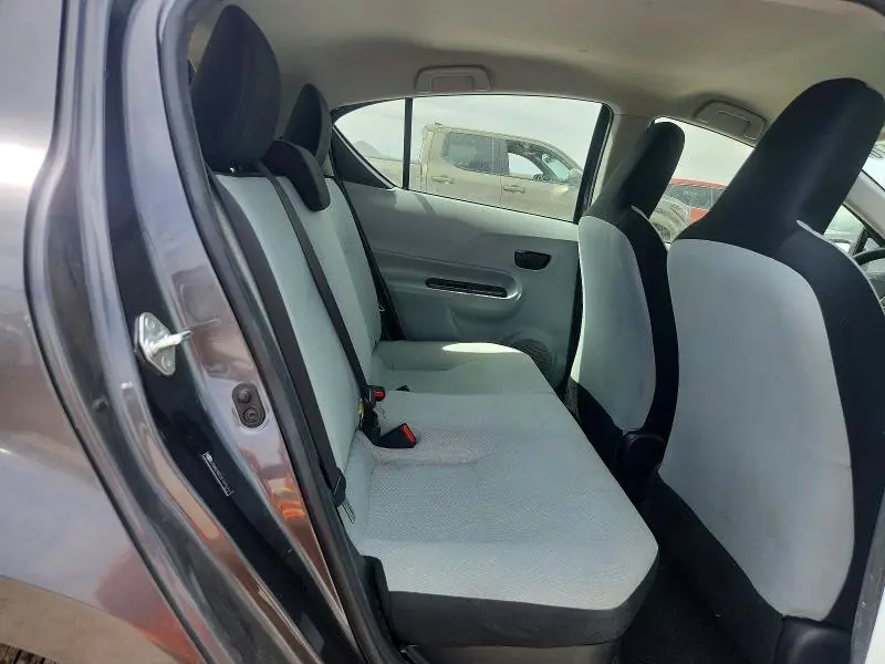 2014 TOYOTA PRIUS C ONE  