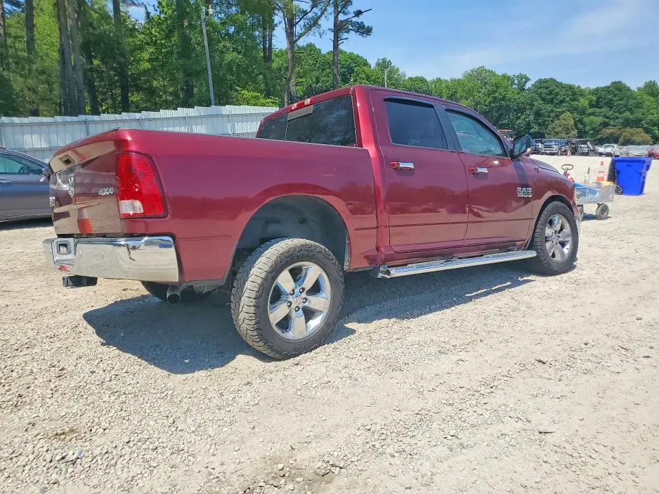 2017 RAM 1500 SLT  