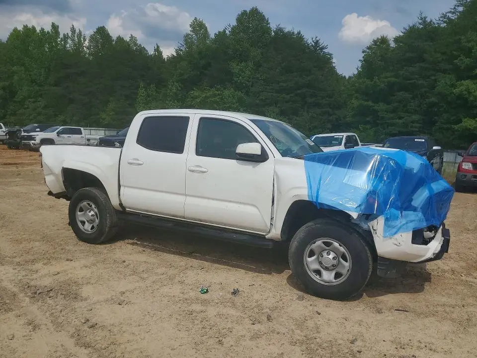 2023 TOYOTA TACOMA SR V6  