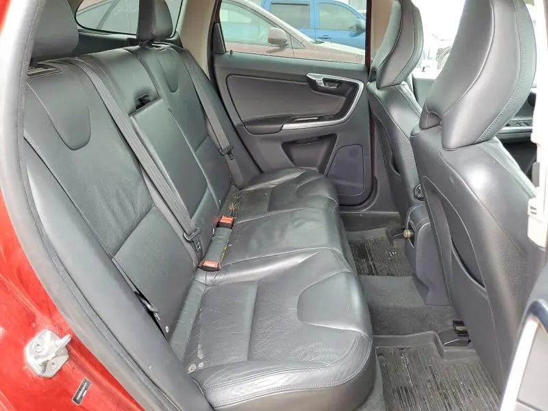 2014 VOLVO XC60 T6  