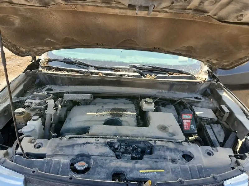 2017 NISSAN PATHFINDER SV  