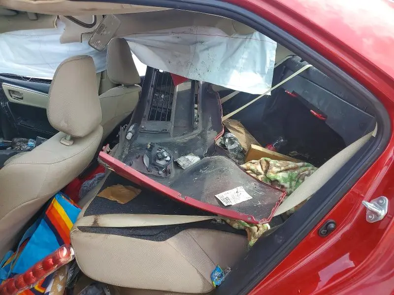 2015 TOYOTA COROLLA LE PLUS  