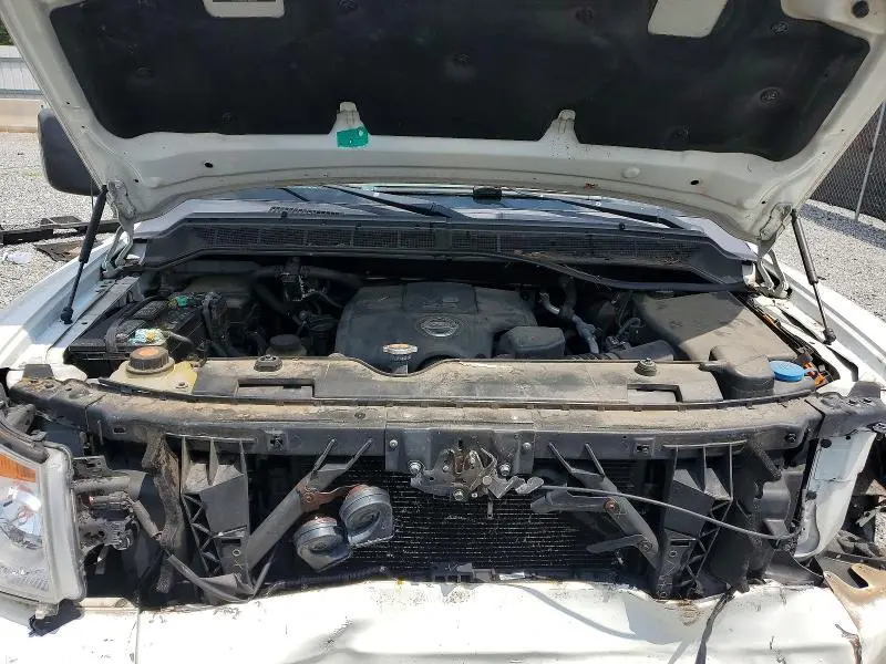 2015 NISSAN TITAN PRO-4X  