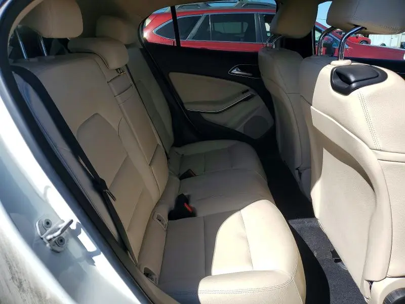 2016 MERCEDES-BENZ GLA 250  