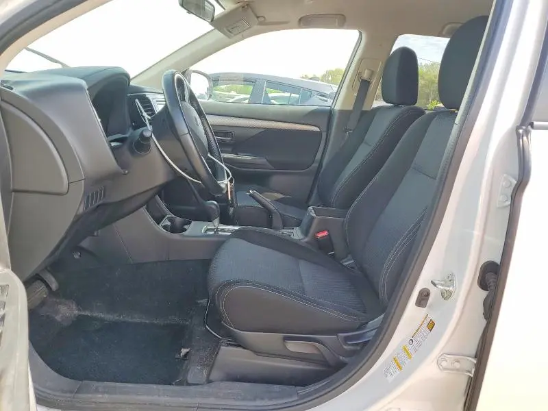 2016 MITSUBISHI OUTLANDER SE  