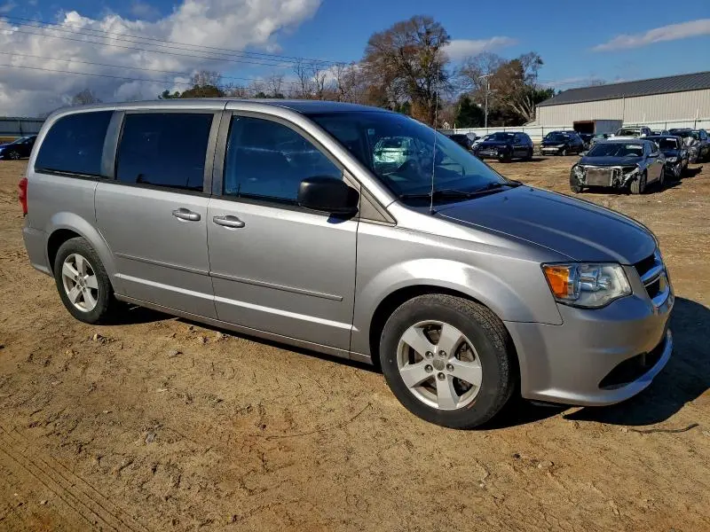 2013 DODGE GRAND CARAVAN SE  